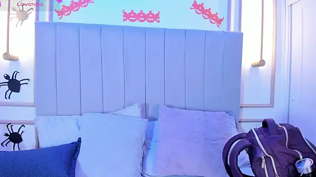 Snapshot of Mindy_sweety chatting on 17, 10, 2025 Mindy sweety online show from 17, 10, 2025