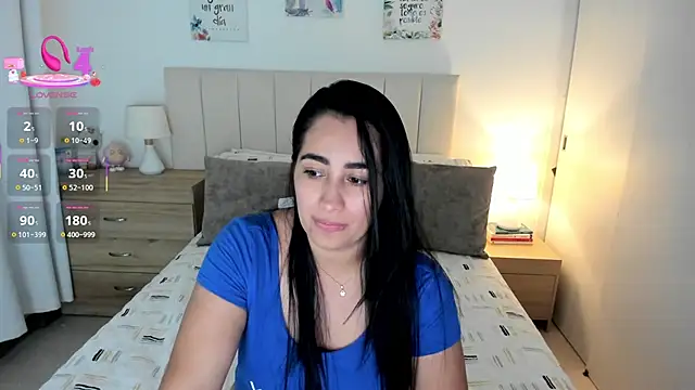 Snapshot of Zara_Sparkle chatting on 10, 10, 2025 Zara Sparkle online show from 10, 10, 2025