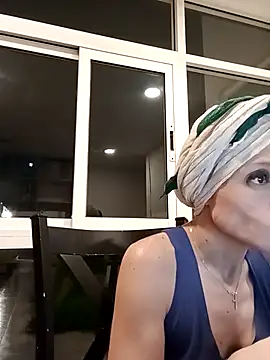 Snapshot of AnetteGoBa chatting on 18, 9, 2025 AnetteGoBa online show from 18, 9, 2025