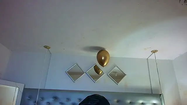 EileenBenzon online show from 9, 4, 2026