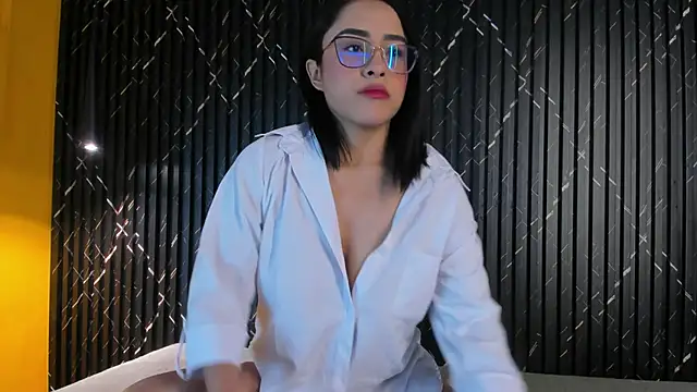 Lil eva2 online show from 11, 1, 2025