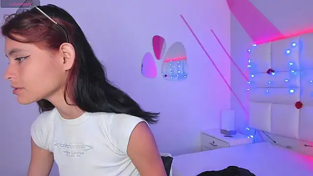 Salome rouse1 online show from 5, 1, 2025