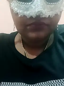 Snapshot of seemi_bhabhi chatting on 15, 2, 2025 seemi bhabhi online show from 15, 2, 2025