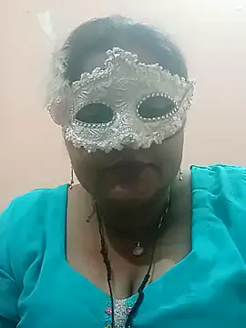 Snapshot of seemi_bhabhi chatting on 2, 3, 2025 seemi bhabhi online show from 2, 3, 2025