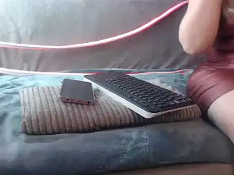 Snapshot of GoddessMonicaNylon chatting on 18, 3, 2025 GoddessMonicaNylon online show from 18, 3, 2025