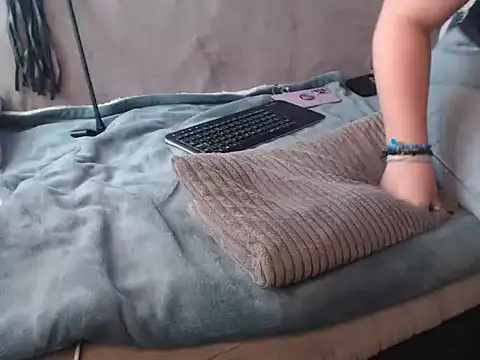 Snapshot of GoddessMonicaNylon chatting on 20, 9, 2025 GoddessMonicaNylon online show from 20, 9, 2025