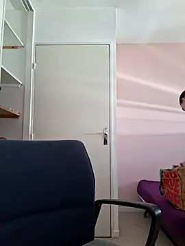 Snapshot of Nell-X chatting on 29, 5, 2026 Nell-X online show from 29, 5, 2026