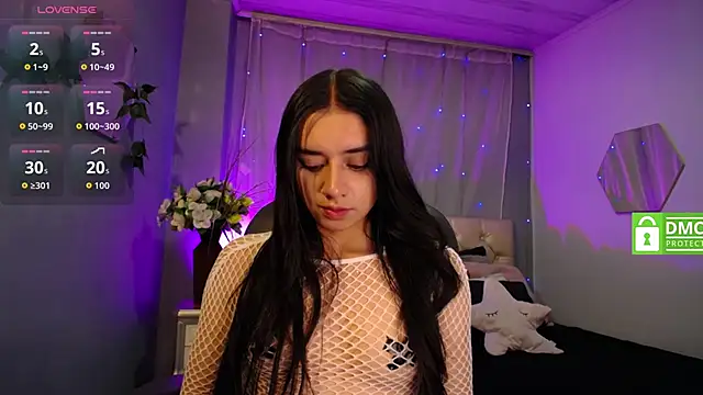 Snapshot of Kylie_golden chatting on 29, 9, 2025 Kylie golden online show from 29, 9, 2025