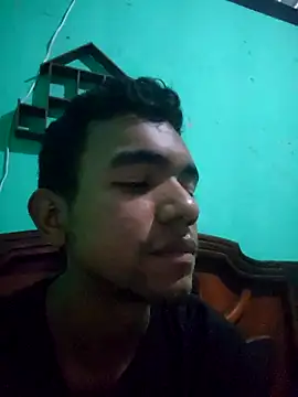 Reynold2608 online show from 11, 4, 2026