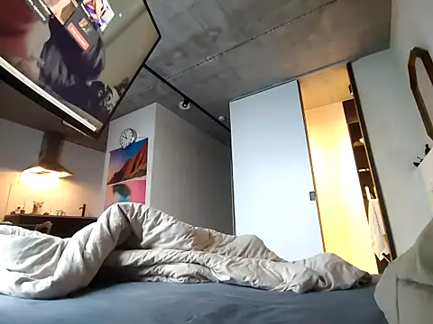 Snapshot of RLLrrr chatting on 14, 12, 2025 RLLrrr online show from 14, 12, 2025