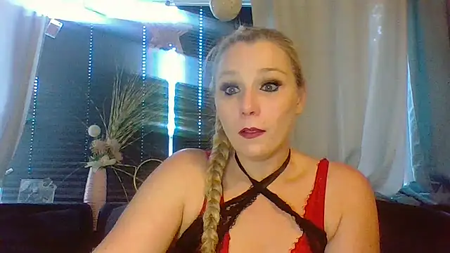 Snapshot of DevilsAngel13 chatting on 23, 9, 2025 DevilsAngel13 online show from 23, 9, 2025