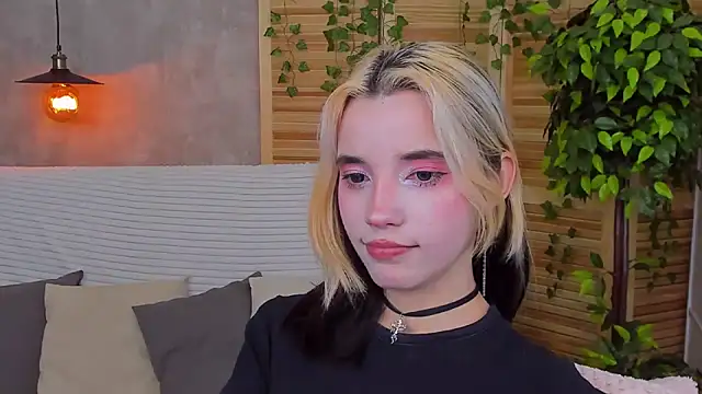 Snapshot of as1an_girlfriend chatting on 28, 1, 2025 as1an girlfriend online show from 28, 1, 2025