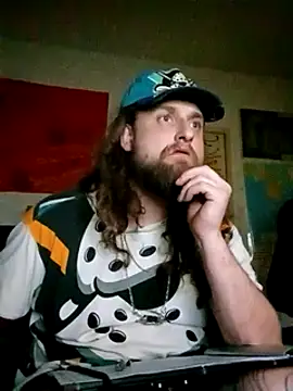 Ozomitro online show from 28, 2, 2025