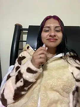 Hilary pinkk online show from 13, 2, 2025