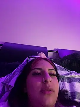 Hilary pinkk online show from 15, 2, 2025