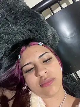 Hilary pinkk online show from 22, 2, 2025