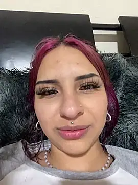 Hilary pinkk online show from 23, 2, 2025