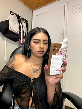 Hilary pinkk online show from 25, 10, 2025