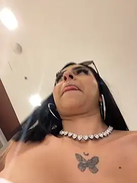 Hilary pinkk online show from 8, 4, 2026