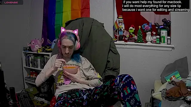 tallnerdyguy online show from 23, 2, 2025