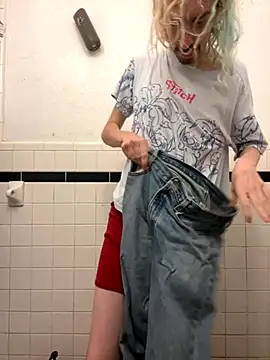 tallnerdyguy online show from 6, 10, 2025