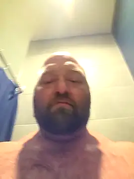 Strong Bear89 online show from 1, 3, 2025