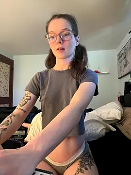 dreamteemergirl online show from 15, 10, 2025