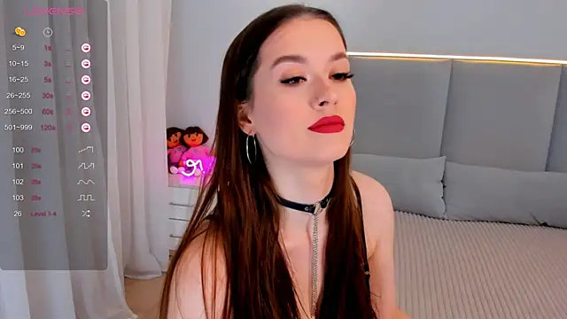 Snapshot of Emeli_Love chatting on 7, 1, 2025 Emeli Love online show from 7, 1, 2025