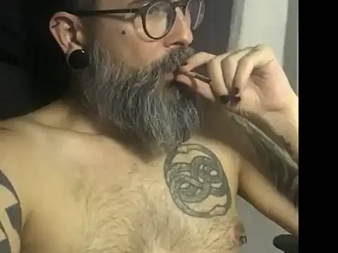 Snapshot of cabine103 chatting on 1, 12, 2025 cabine103 online show from 1, 12, 2025