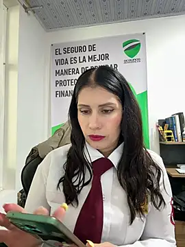 Snapshot of Alysson-- chatting on 19, 2, 2026 Alysson-- online show from 19, 2, 2026