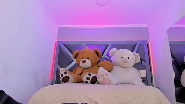 AmberiniHoffman online show from 4, 11, 2025