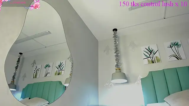 Snapshot of Khenta_Michells chatting on 4, 2, 2025 Khenta Michells online show from 4, 2, 2025
