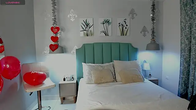 Snapshot of Khenta_Michells chatting on 14, 2, 2025 Khenta Michells online show from 14, 2, 2025