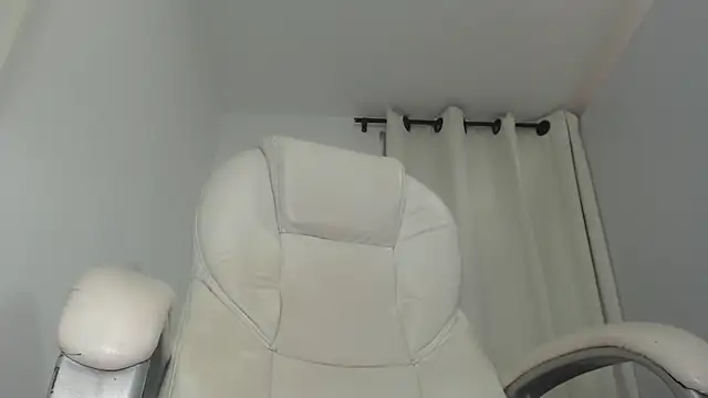 Abby Halliwey online show from 9, 3, 2025