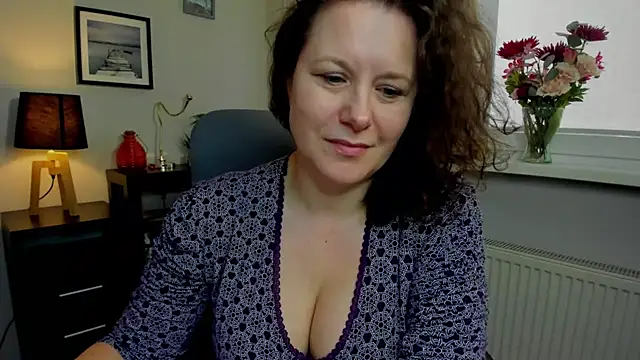 Snapshot of OLIVIA_lux chatting on 25, 2, 2025 OLIVIA lux online show from 25, 2, 2025