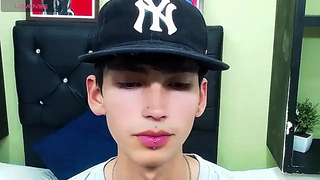 ttimy x boy online show from 18, 1, 2025