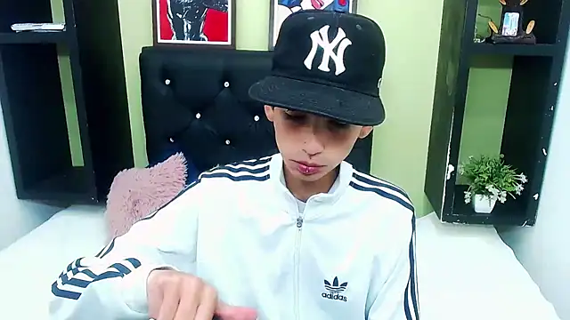 ttimy x boy online show from 20, 1, 2025