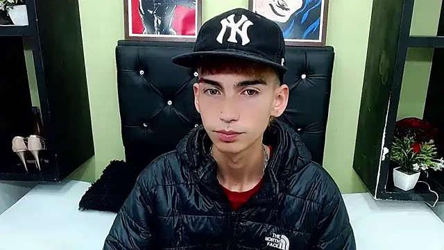 ttimy x boy online show from 10, 3, 2025