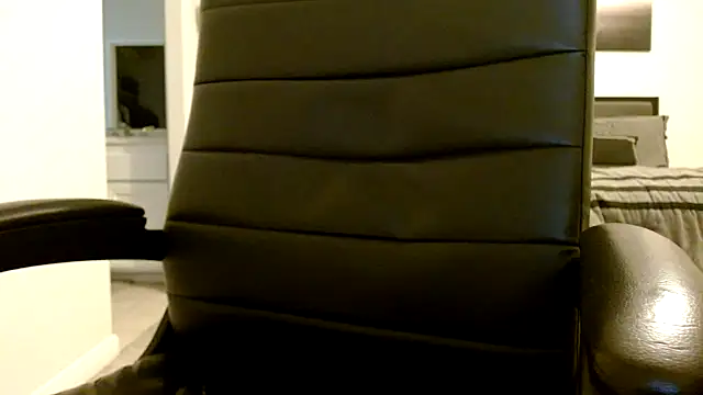 Snapshot of GirthBullger4You chatting on 22, 9, 2025 GirthBullger4You online show from 22, 9, 2025