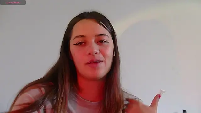 Snapshot of Miss_oliviaa chatting on 26, 1, 2025 Miss oliviaa online show from 26, 1, 2025