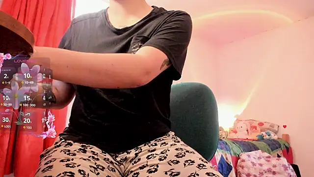 Miss oliviaa online show from 11, 10, 2025