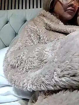 fofinhaa12 online show from 7, 11, 2025