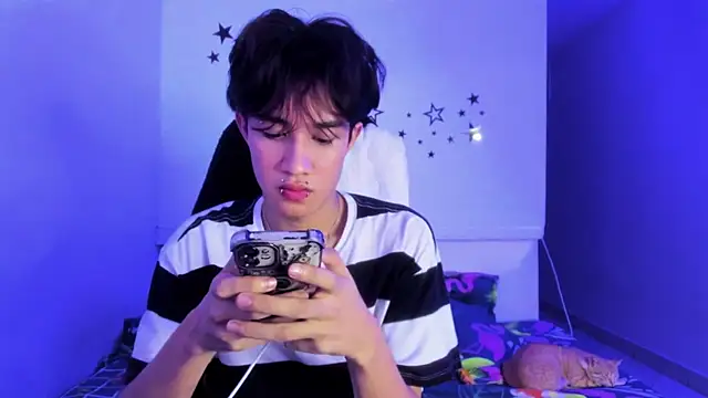 Johhan  Lee online show from 22, 12, 2025