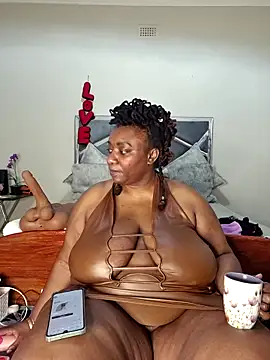 Snapshot of ThickianaRider chatting on 16, 5, 2026 ThickianaRider online show from 16, 5, 2026