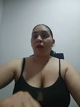 MirandaSoto online show from 16, 5, 2026
