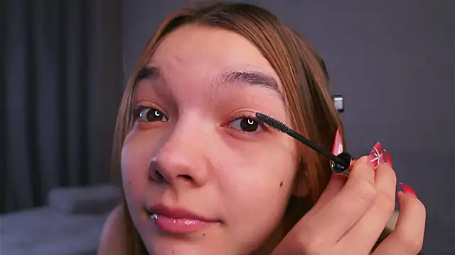 VeronaAppleberry online show from 28, 2, 2025