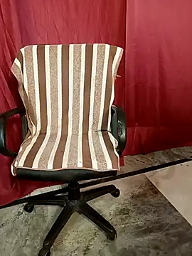 Stripy Doll online show from 27, 10, 2025