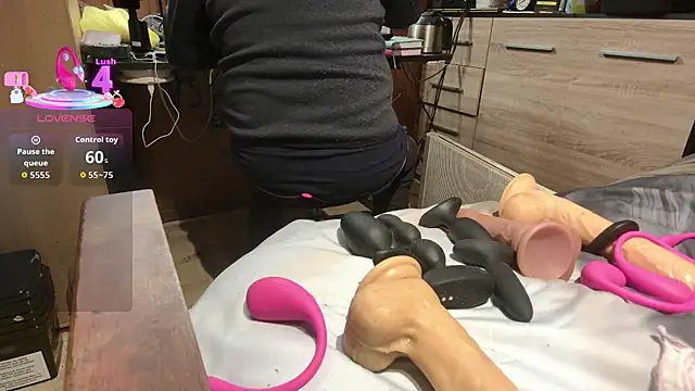 misteryman1956 online show from 23, 2, 2026