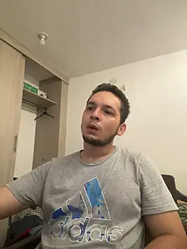 Snapshot of LabronsAd chatting on 10, 12, 2024 LabronsAd online show from 10, 12, 2024