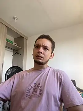 Snapshot of LabronsAd chatting on 10, 12, 2024 LabronsAd online show from 10, 12, 2024